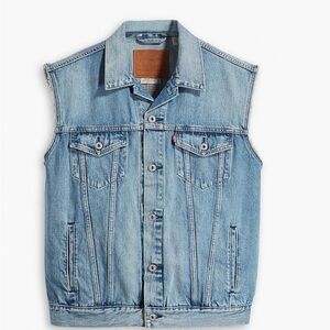 Levi’s Trucker Vest